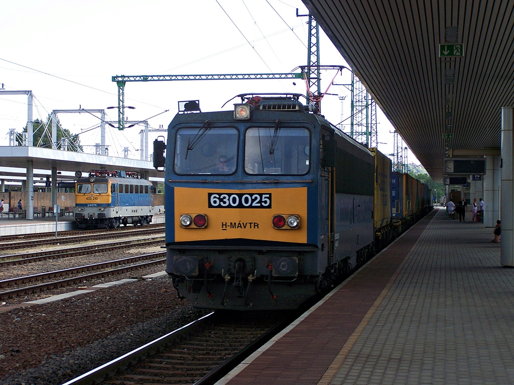 630 025 Kelenföld (2012.08.14).01