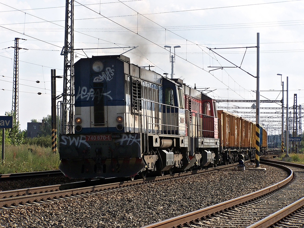 740 840 + 742 627 Breclav (2012.08.13).