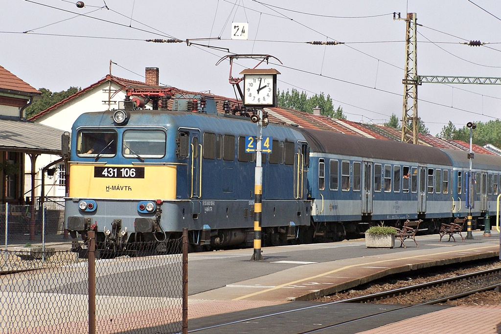 431 106 Dombóvár (2012.09.04).