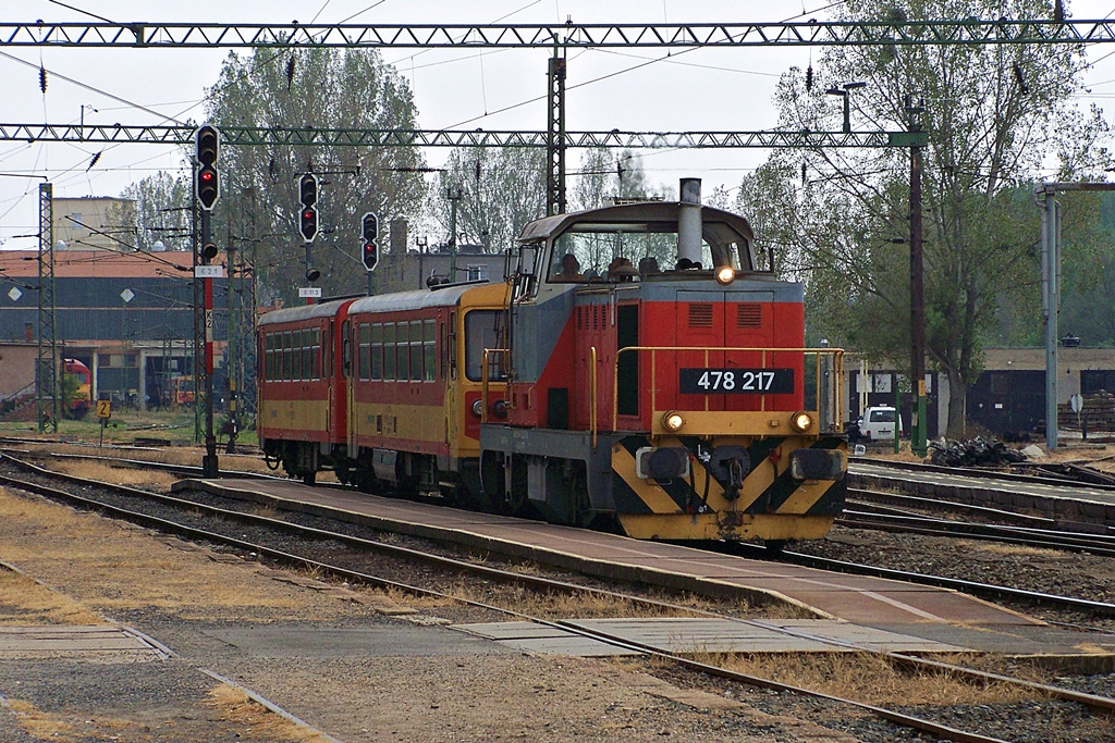 478 217 Dombóvár alsó (2012.09.04).