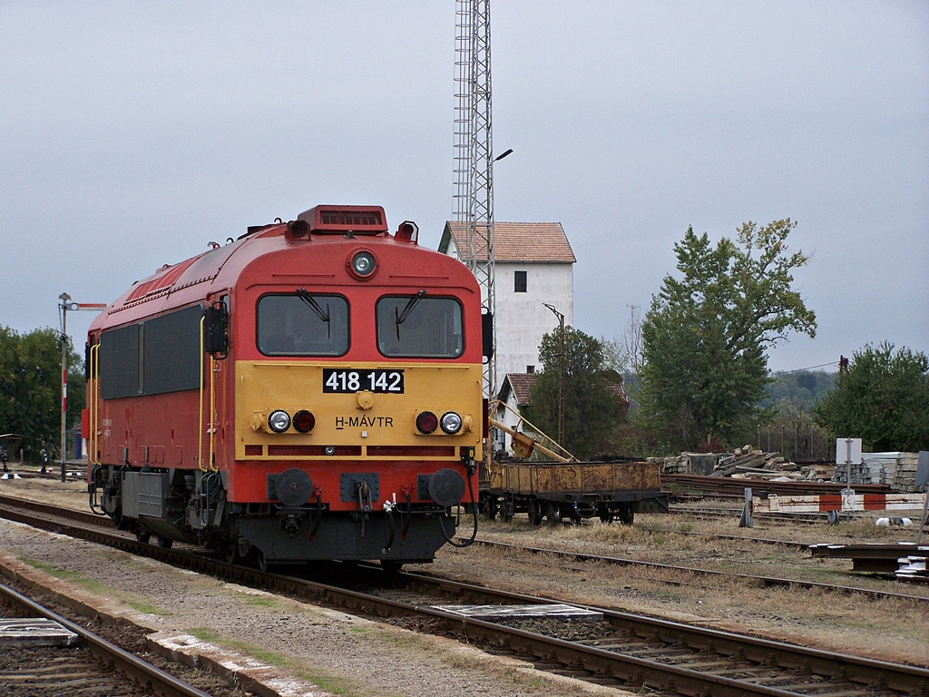 418 142 Bátaszék (2012.10.10).02