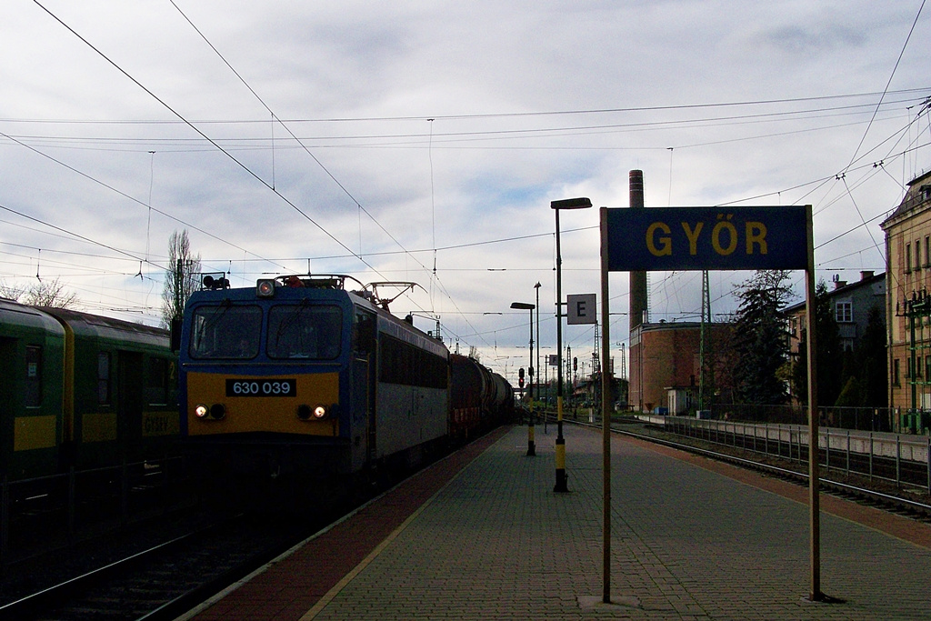 630 039 Győr (2012.11.29).