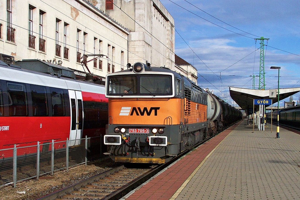 753 705 Győr (2012.11.29).