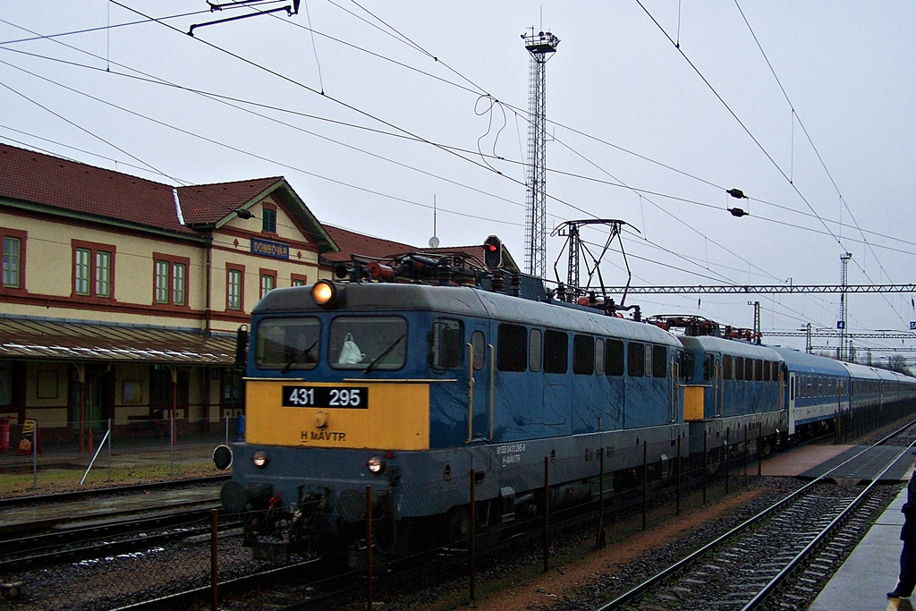 431 295 Dombóvár (2012.12.04).