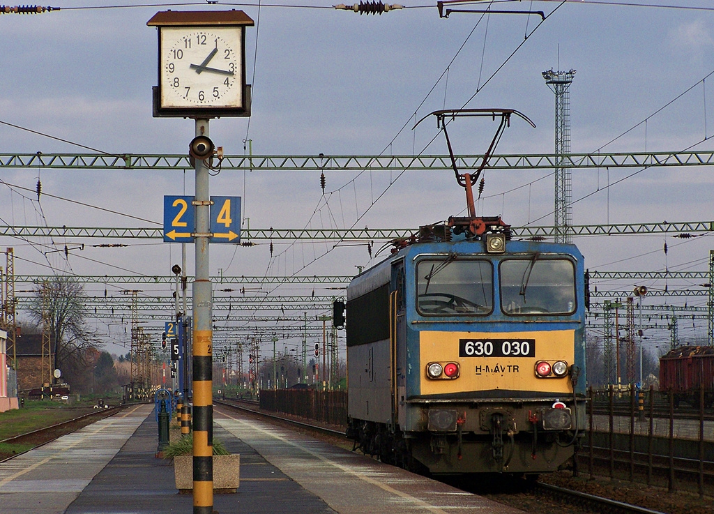 630 030 Dombóvár (2012.12.05).