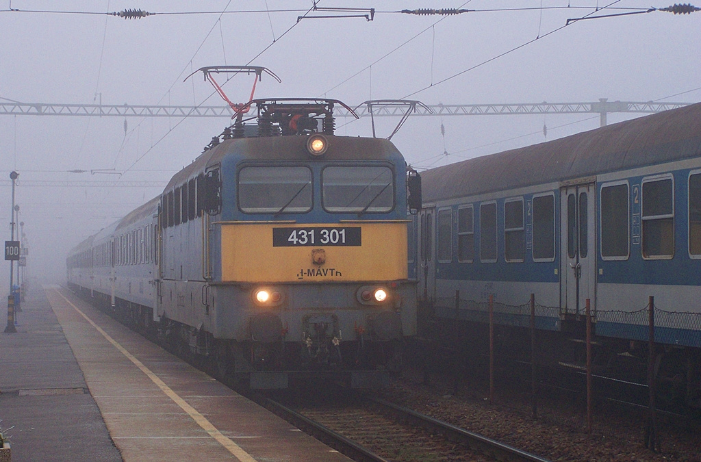 431 301 Dombóvár (2012.12.06).