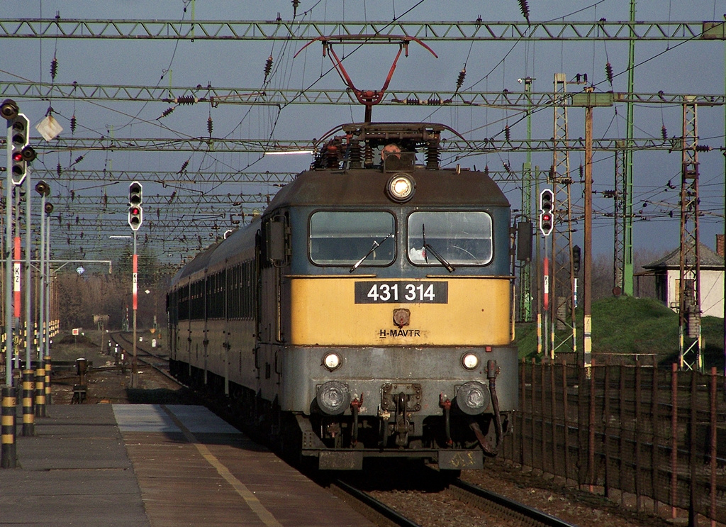 431 314 Dombóvár (2012.12.07).