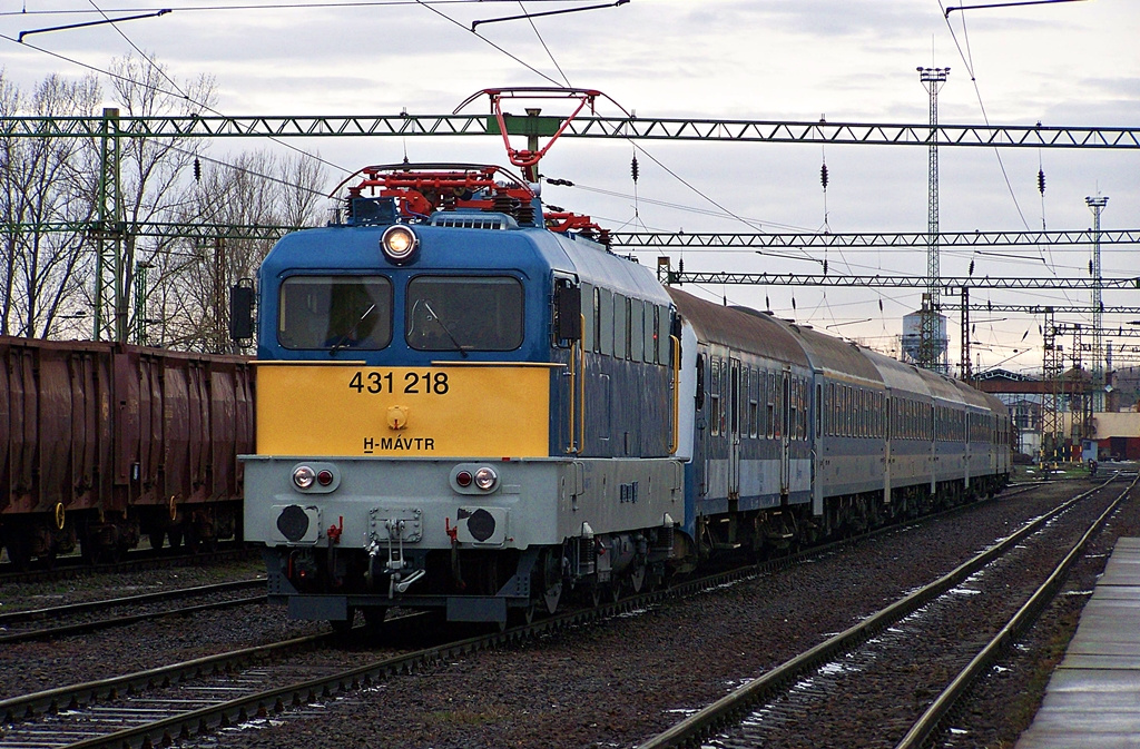 431 218 Dombóvár (2012.12.15).