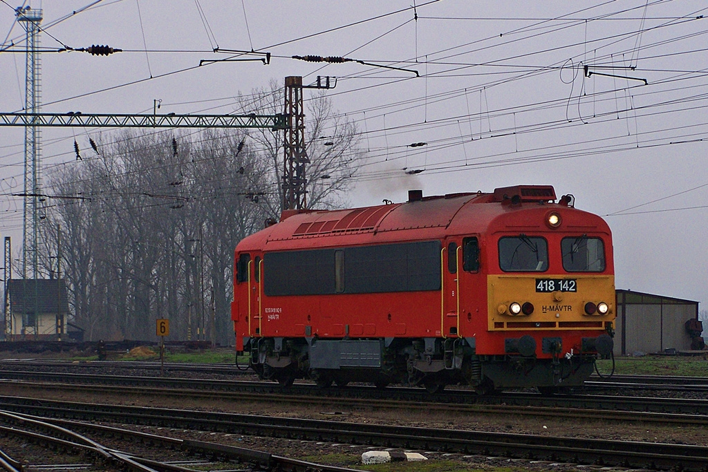 418 142 Dombóvár (2012.12.17)