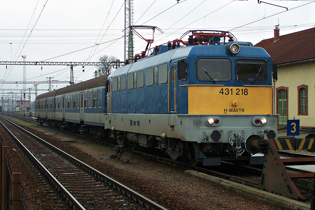 431 218 Dombóvár (2012.12.19).02