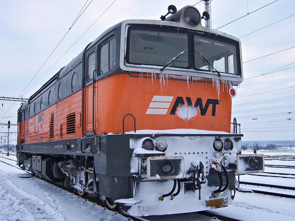 753 705 Dombóvár (2013.01.19).01