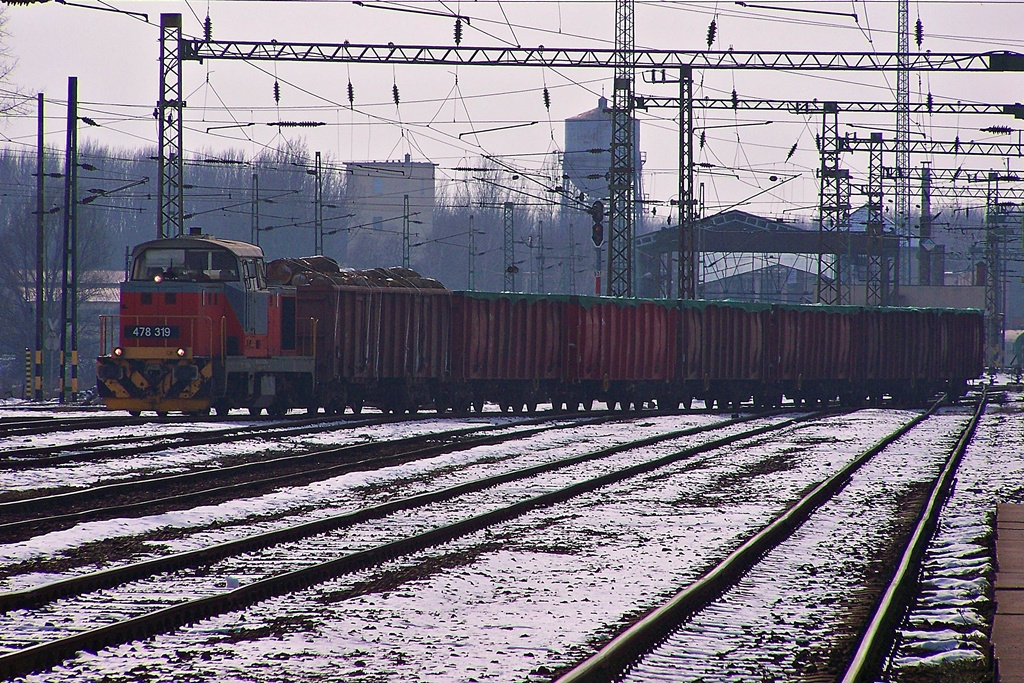 478 319 Dombóvár (2013.02.11).