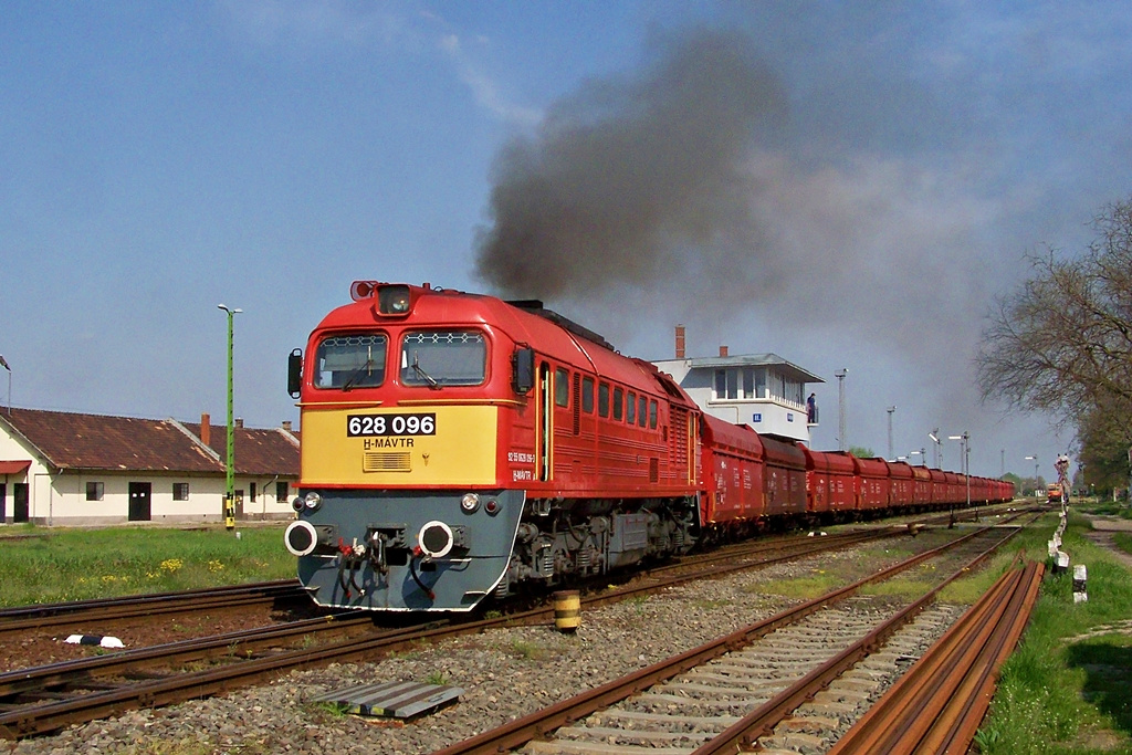 628 096 Bátaszék (2013.04.22)02