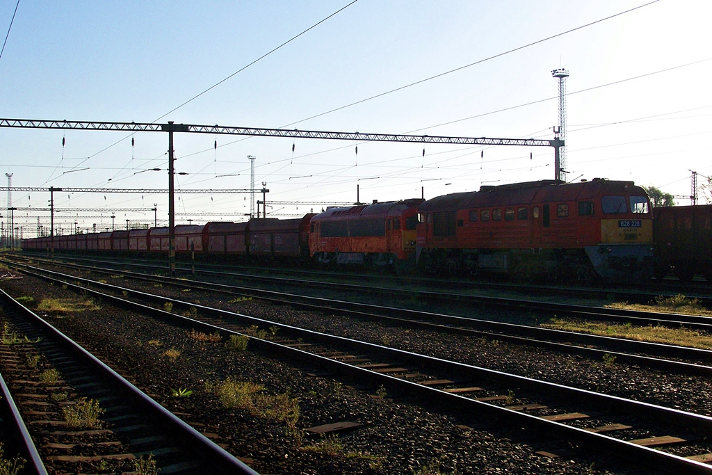 628 228 Dombóvár (2013.04.24).