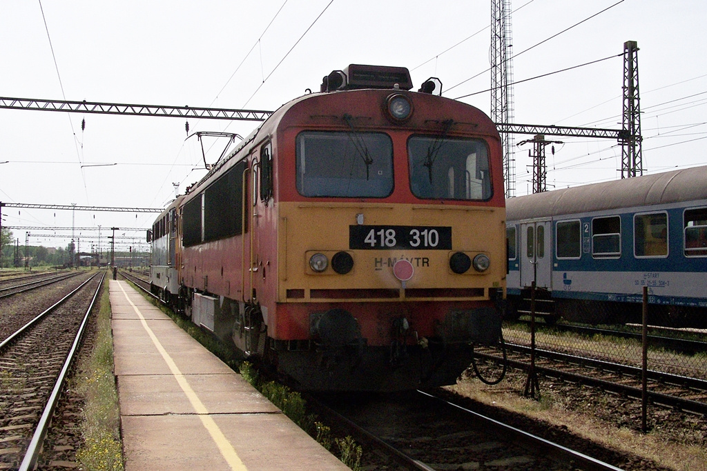 433 161 + 418 310 Dombóvár (2013.04.29)