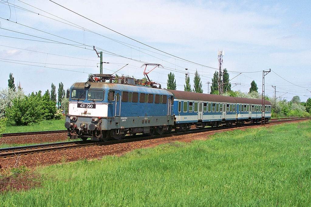 431 290 Szabadbattyán (2013.05.04).