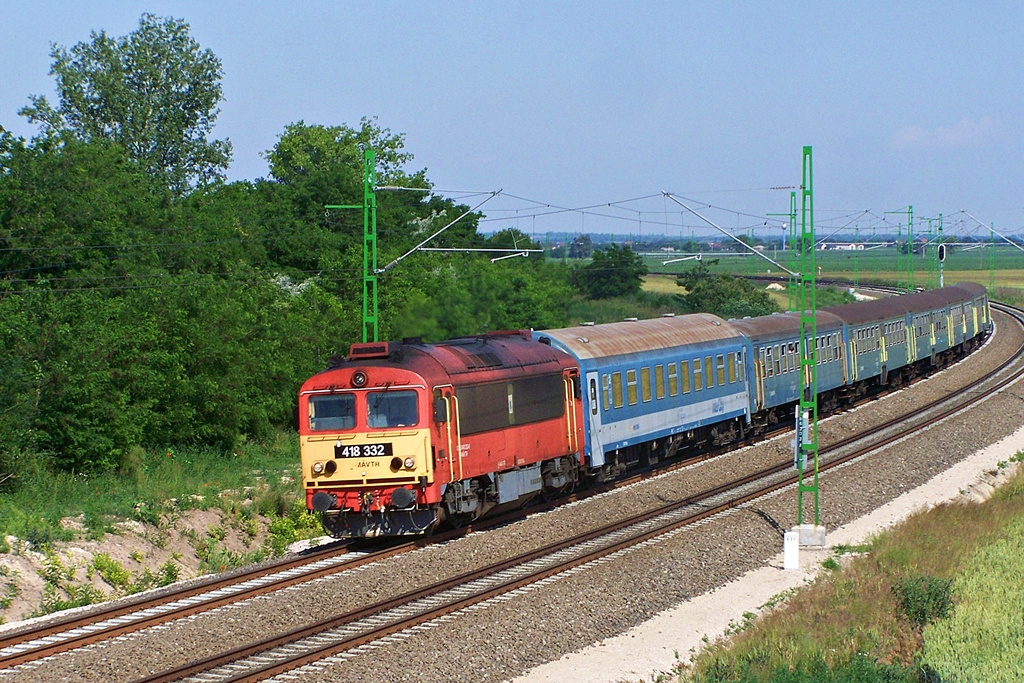 418 332 Székesfehérvár (2013.06.15)