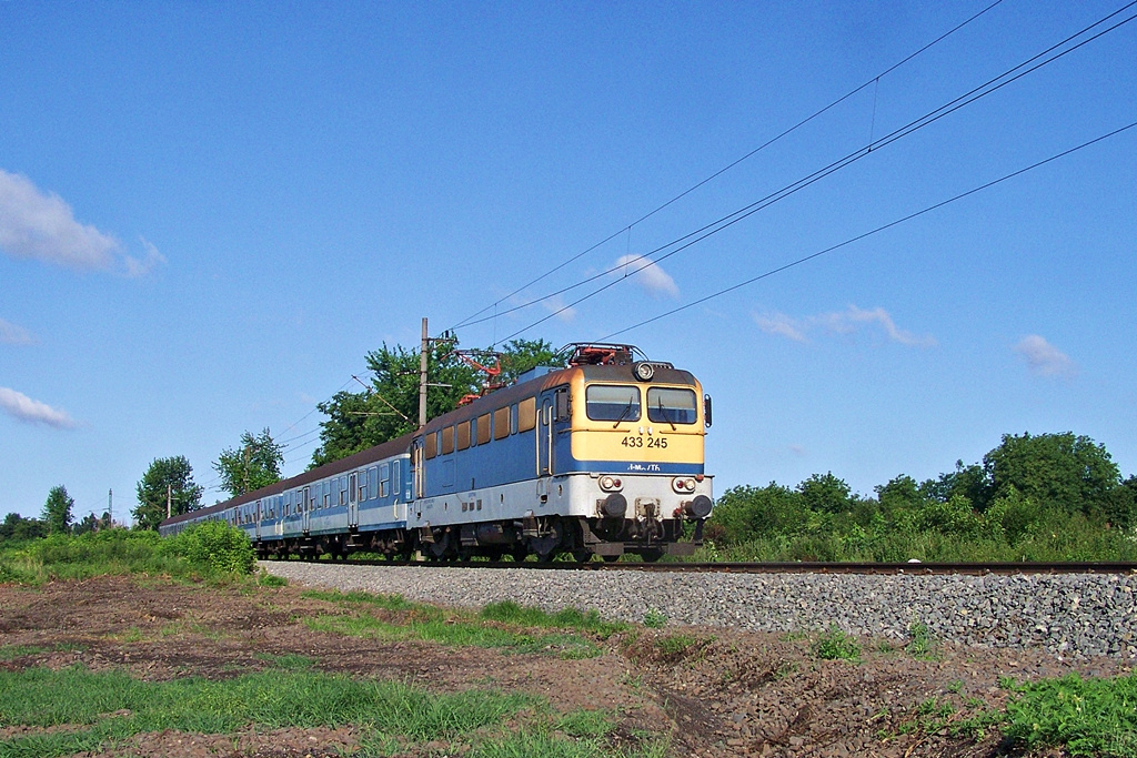 433 245 Dombóvár (2013.06.26).