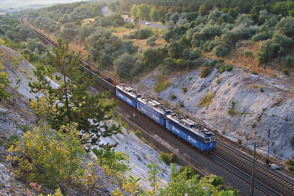 363 516 + 363 515 + 363 525 Szár (2013.08.09).