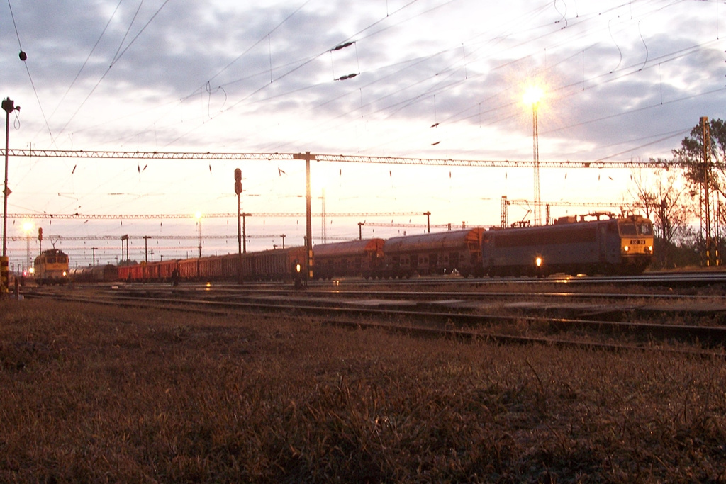 630 019 Dombóvár (2013.09.25).