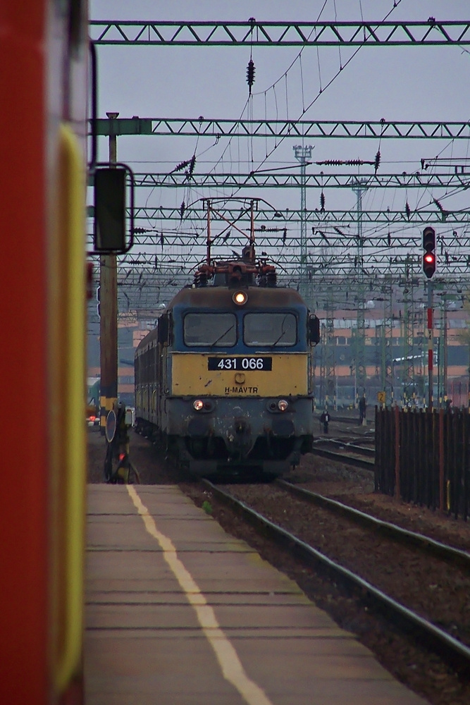 431 066 Dombóvár (2013.11.22).