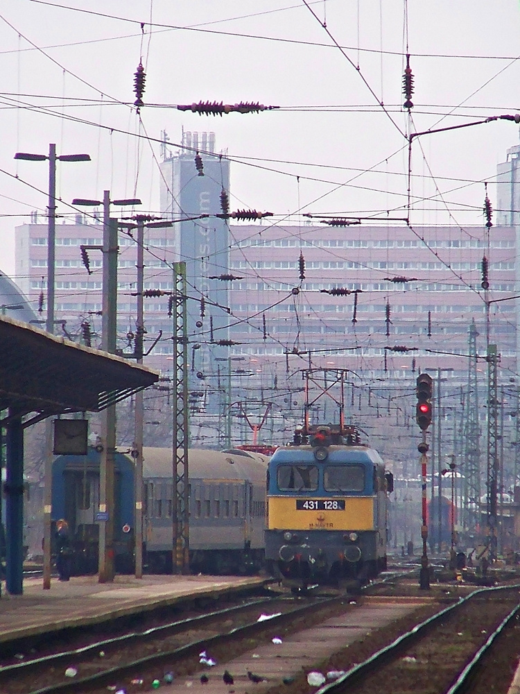 431 128 Budapest Keleti pu. (2013.11.30).