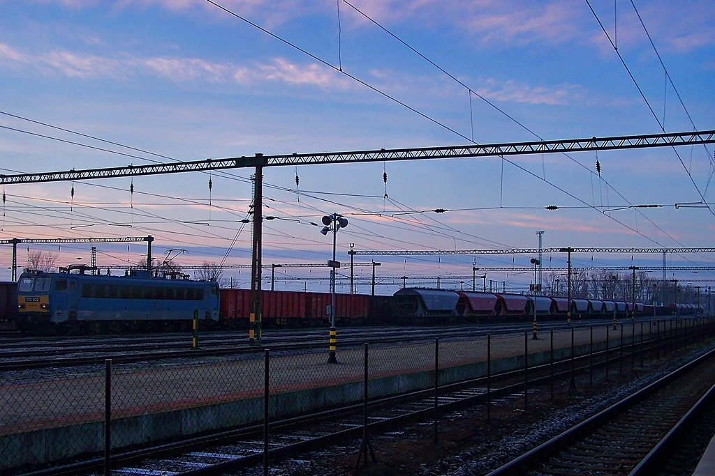 630 032 Dombóvár (2013.12.02).