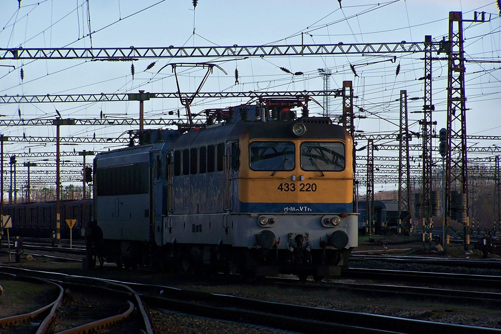 433 220 Dombóvár (2013.12.07).