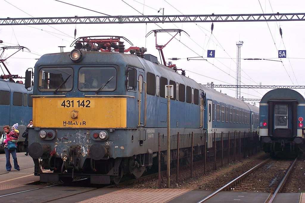 431 142 Dombóvár (2014.01.11)