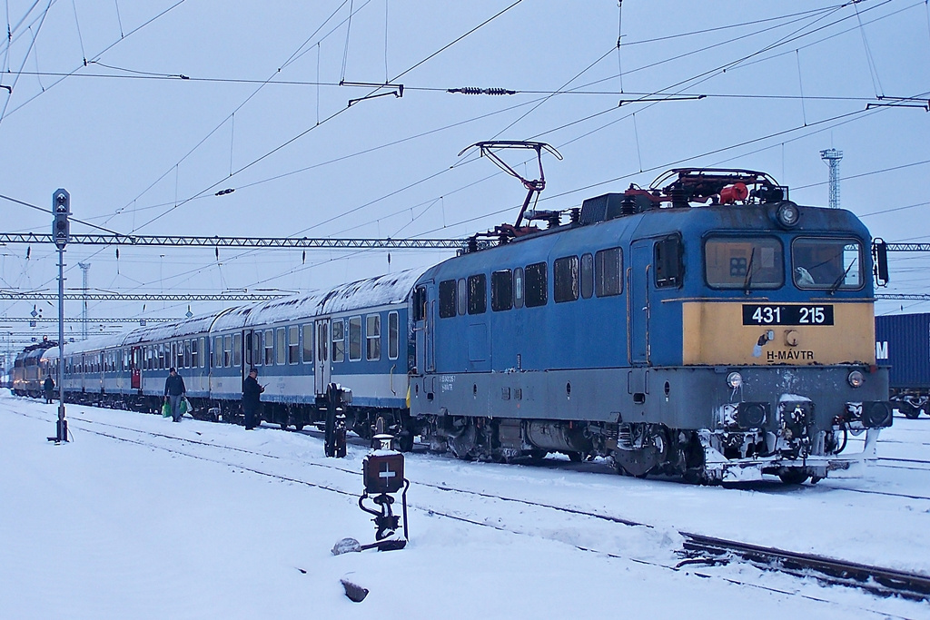 431 215 Dombóvár (2014.01.25).