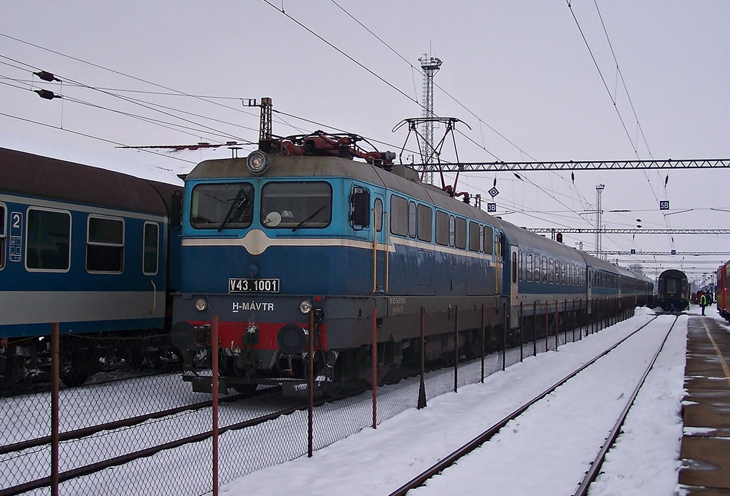 V43 - 1001 Dombóvár (2014.01.29).