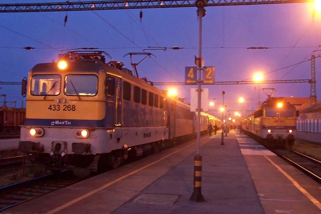 433 268 Dombóvár (2014.04.01).