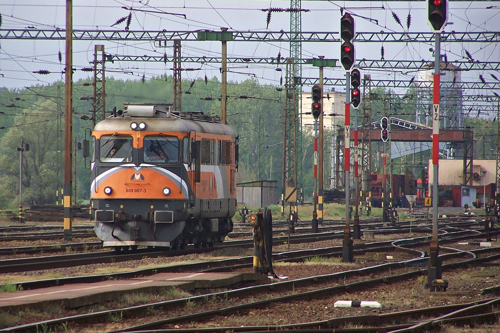 609 007 Dombóvár (2014.04.16).