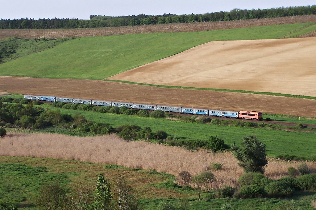 418 157 Mórágy (2014.04.26).