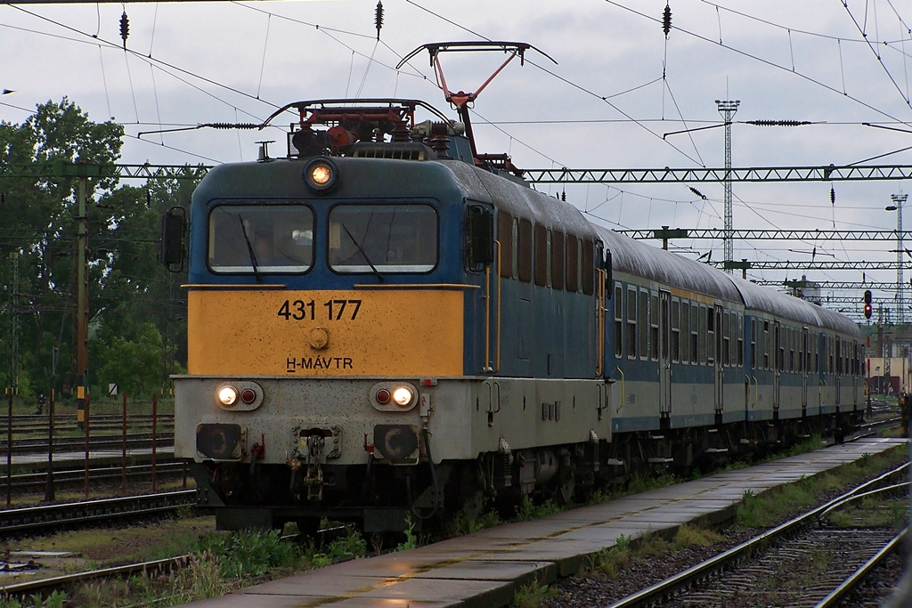 431 177 Dombóvár (2014.05.13).