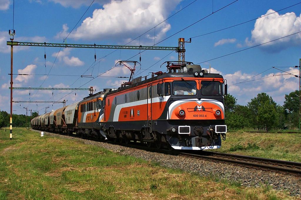 600 002 + 609 007 Dombóvár (2014.05.21).