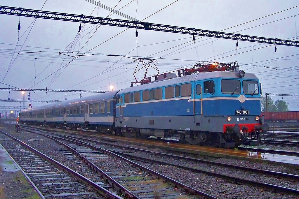 V43 - 1001 Dombóvár (2014.09.11).