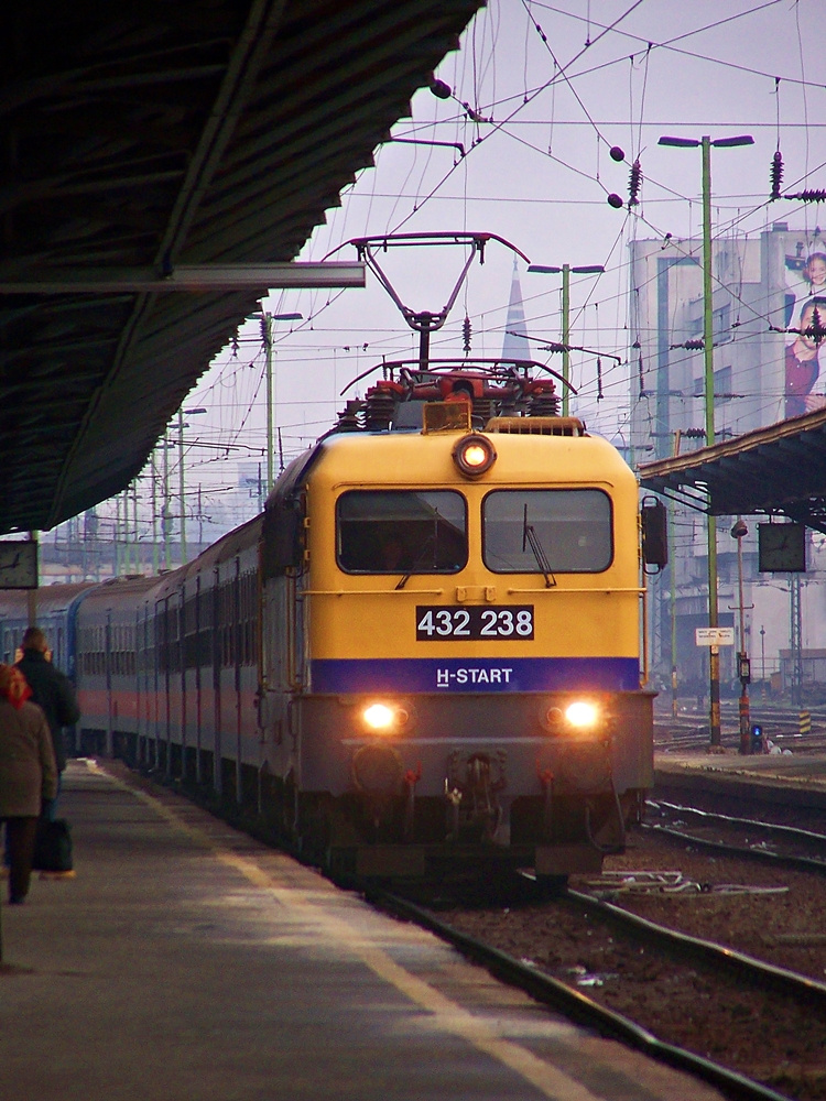 432 238 Budapest Keleti (2015.01.02).