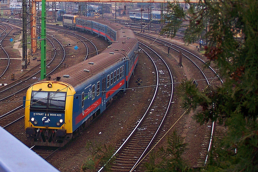 8005 423 Budapest Keleti (2015.01.02).