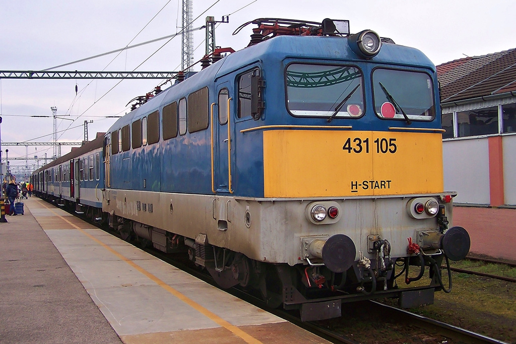 431 105 Dombóvár (2015.01.09).