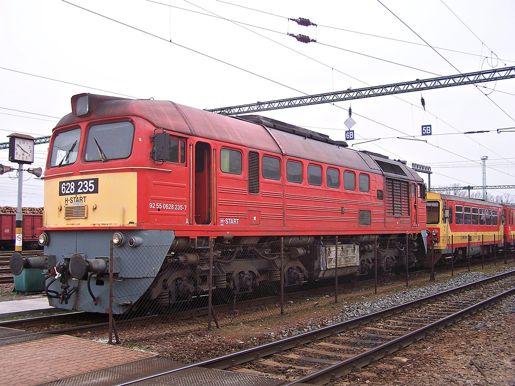 628 235 + 117 316 Dombóvár (2015.02.05).