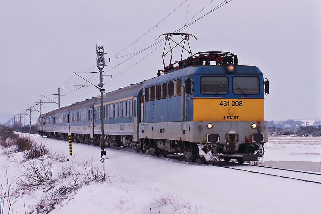 431 208 Dombóvár (2015.02.07).