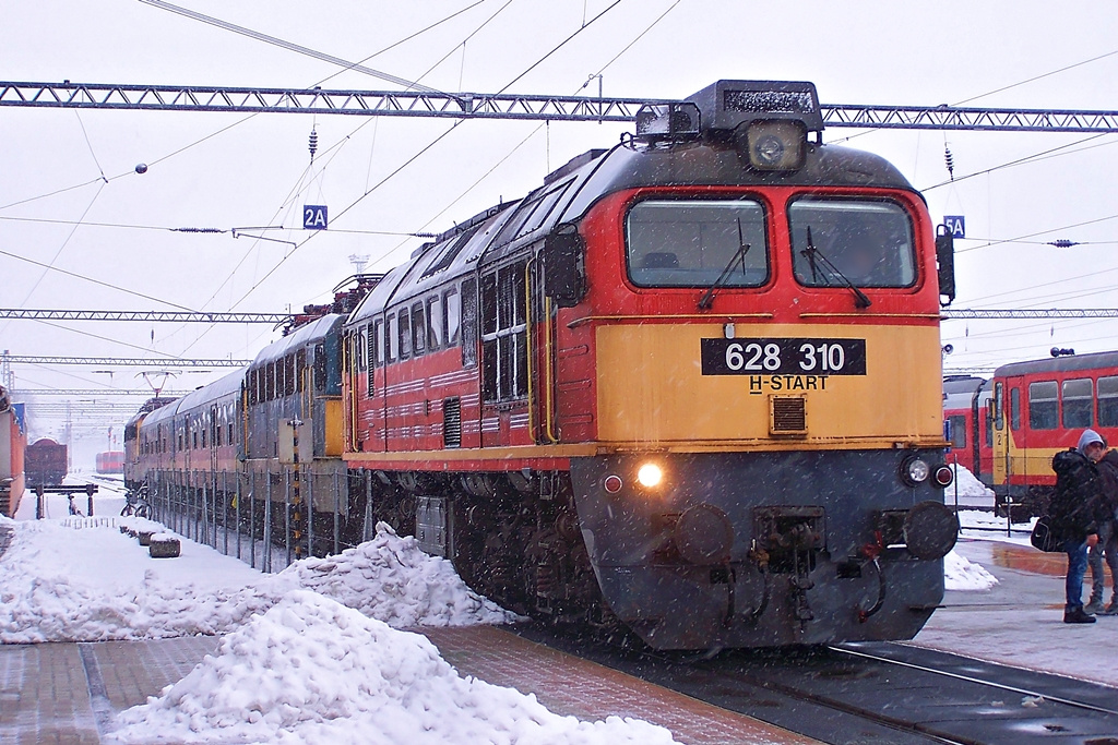 628 310 + 431 335 Dombóvár (2015.02.09).