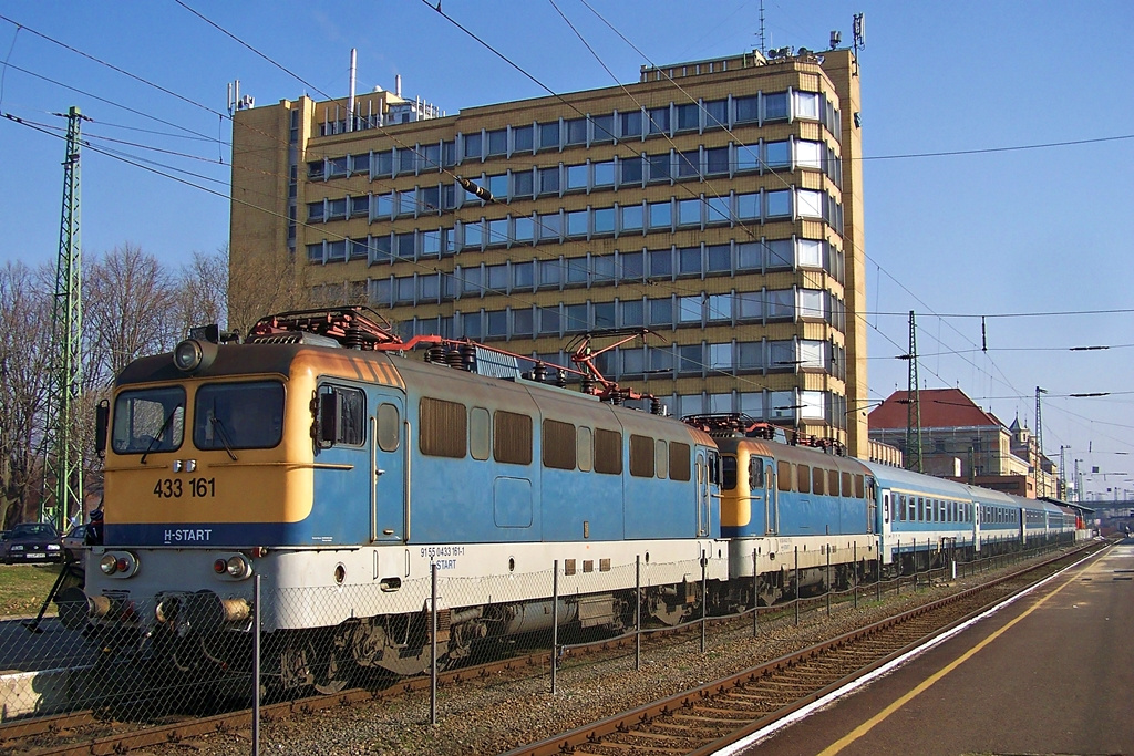 433 161 + 433 170 Pécs (2015.02.14)