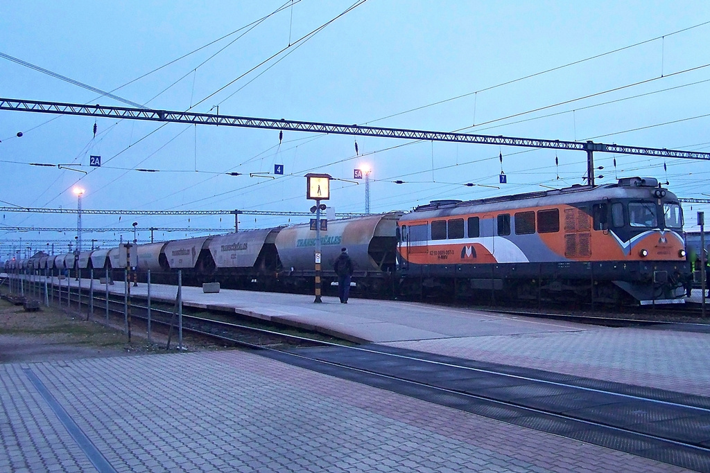 609 007 Dombóvár (2015.03.02).