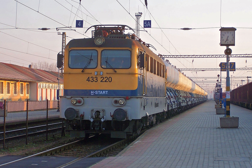 433 220 Dombóvár (2015.03.20)