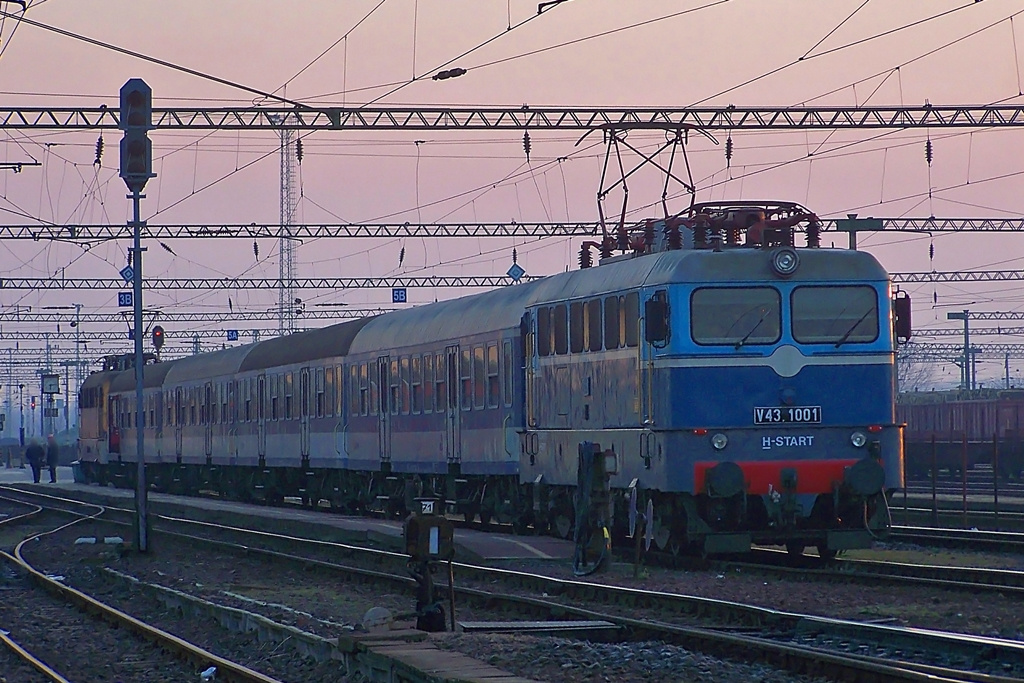 V43 - 1001 Dombóvár (2015.03.20)01