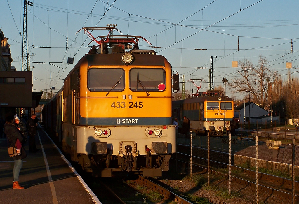 433 245 Pécs (2015.04.03).