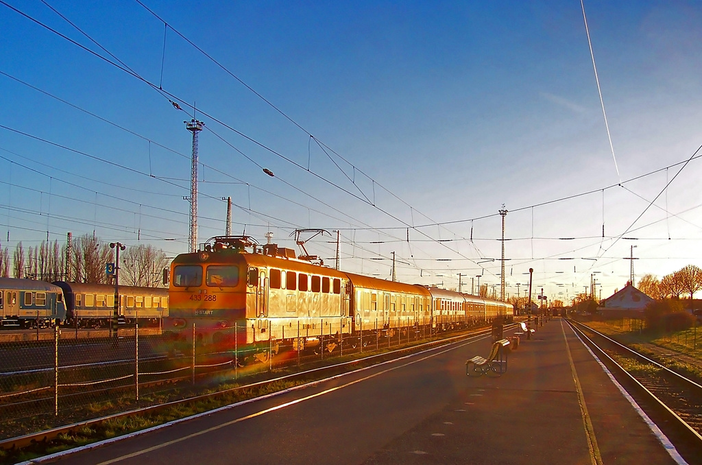 433 288 Pécs (2015.04.03).