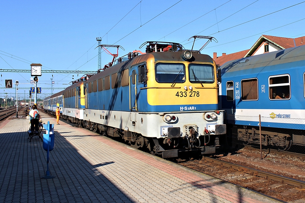 433 278 + 433 197 Dombóvár (2015.06.06).